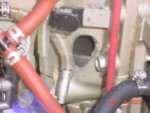 88 SUZUKI HEAD PISTON DAMAGE 011.jpg