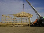 roof goes on 056.JPG