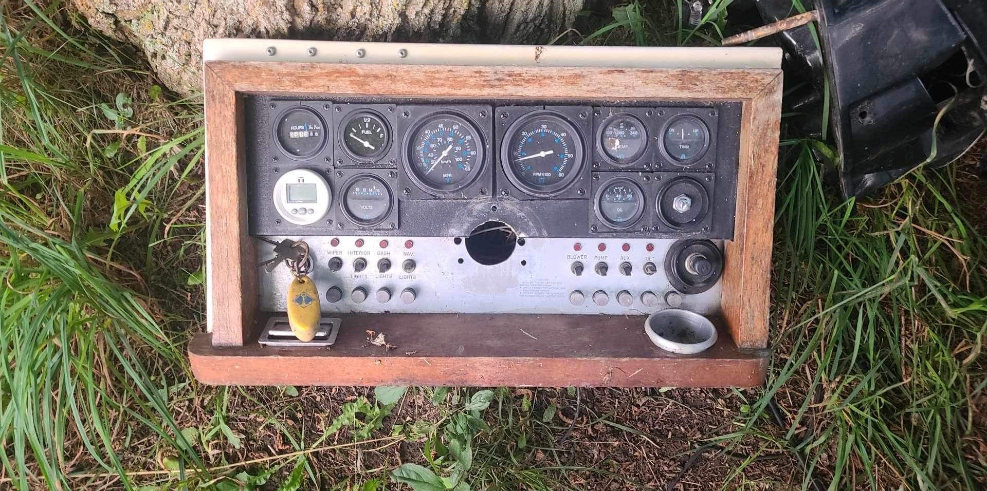 new helm with all wires and gauges  and switches1