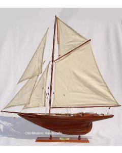 Old Modern Handicrafts Penduick Yacht 1973 Model Ship